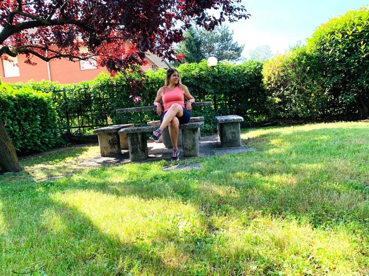 Near Como, Charming Apartment With Fireplace Grandate Eksteriør bilde